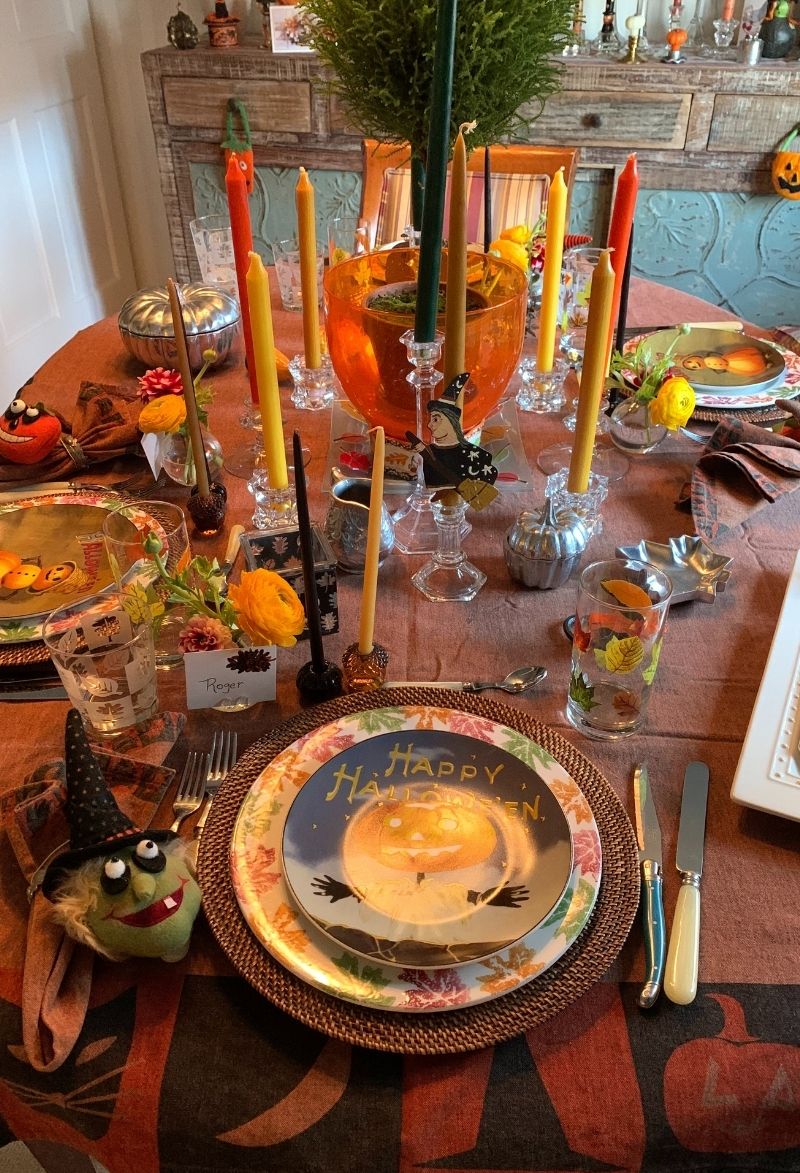 MW Halloween Table